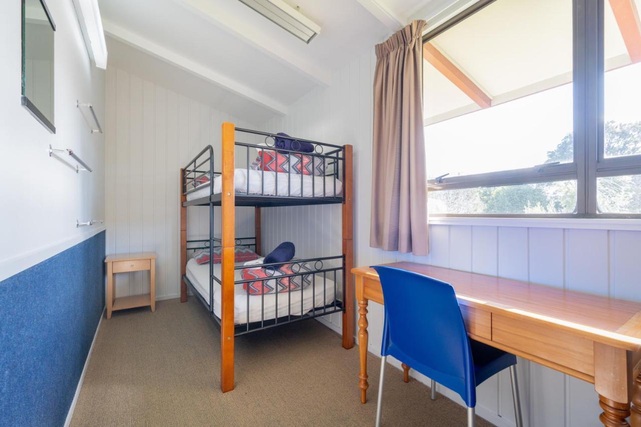 Te Anau Central Backpackers Екстер'єр фото