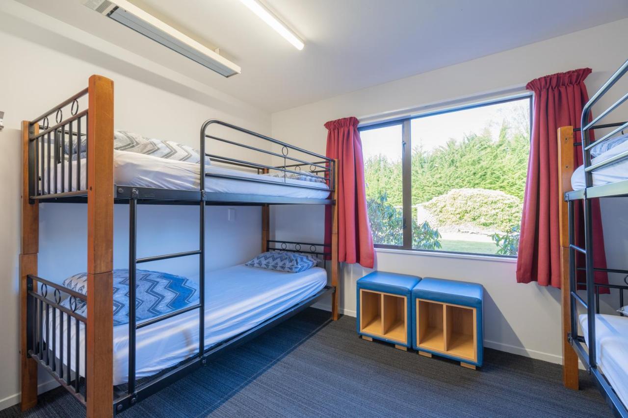 Te Anau Central Backpackers Екстер'єр фото