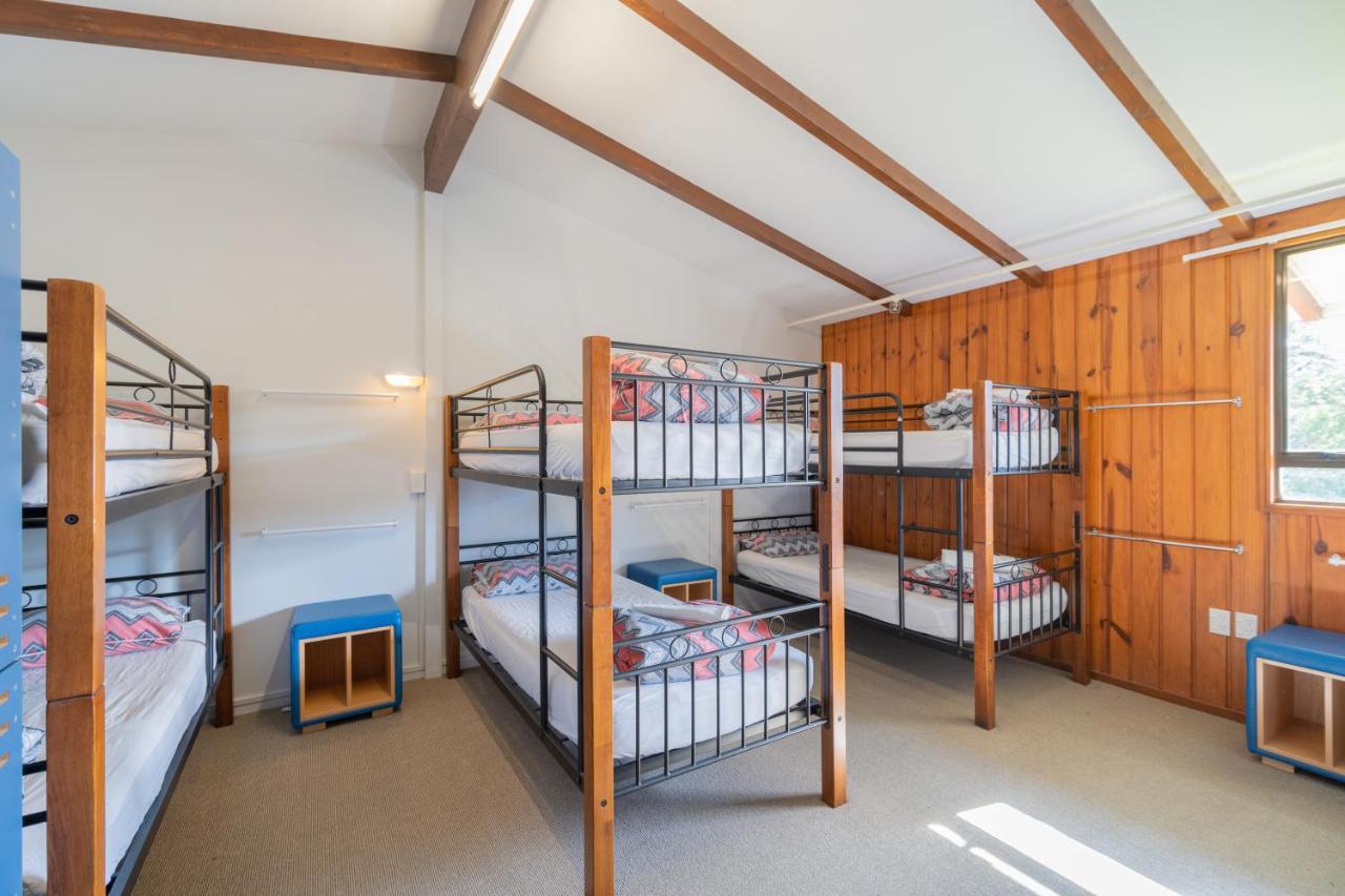 Te Anau Central Backpackers Екстер'єр фото