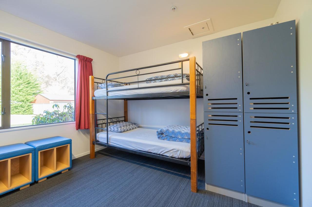 Te Anau Central Backpackers Екстер'єр фото